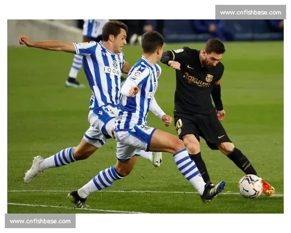 高清流畅足球赛事在线观看平台尽享全球精彩对决实时直播回放分析 - 副本 (7) - 副本